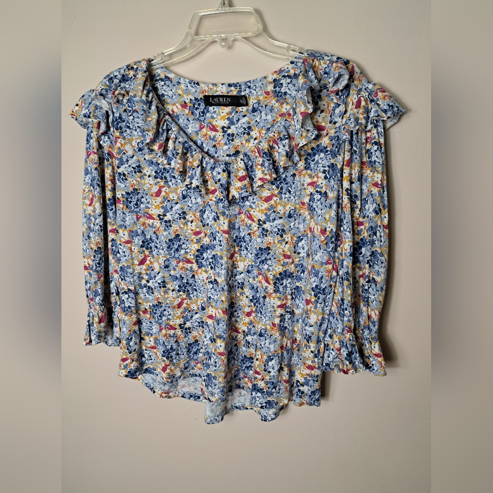 LAUREN RALPH LAUREN Linen Blend Size XL Floral Top With Ruffle Accents